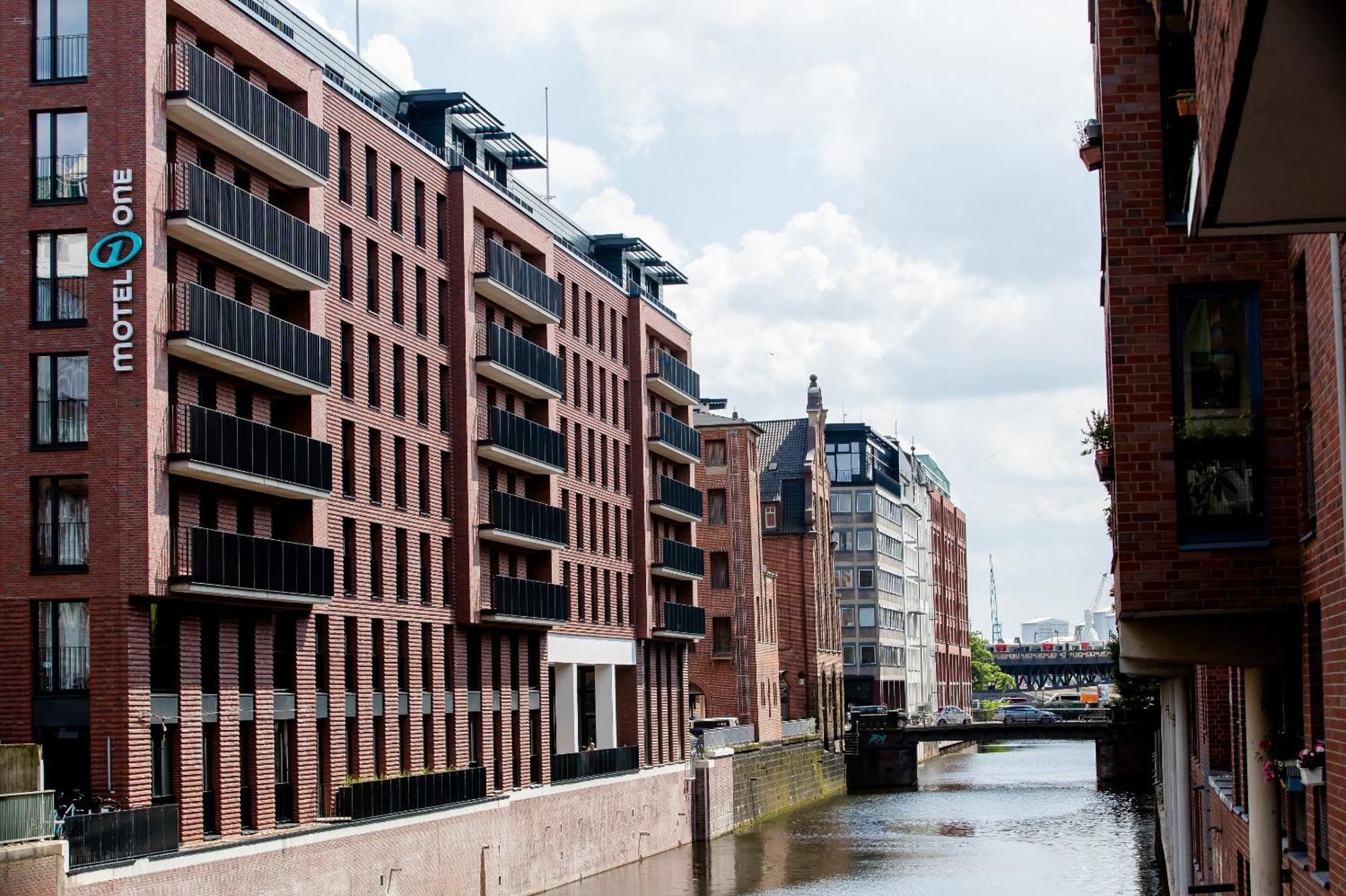 Motel One Hamburg-Fleetinsel Exterior photo